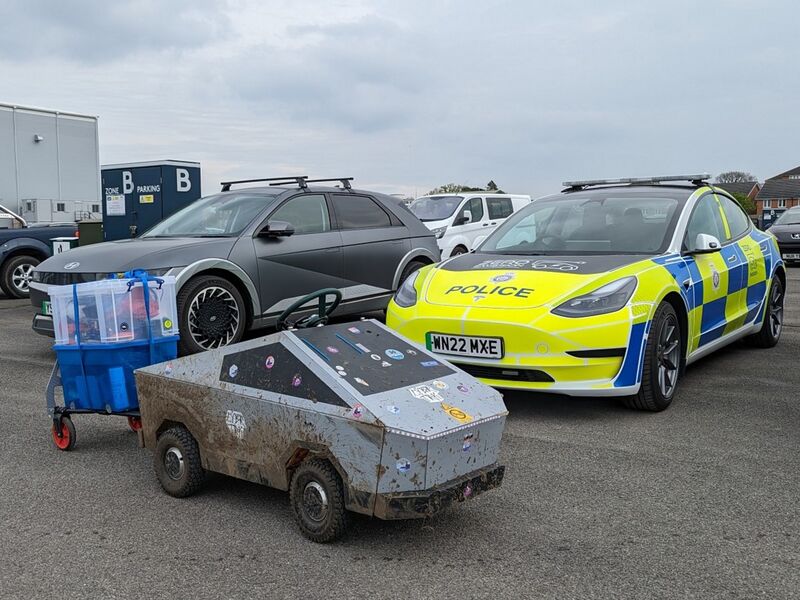 File:Cybr trk trailer.jpg
