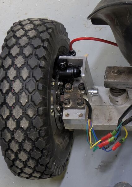 File:Cybrtrk brake mounted.jpg